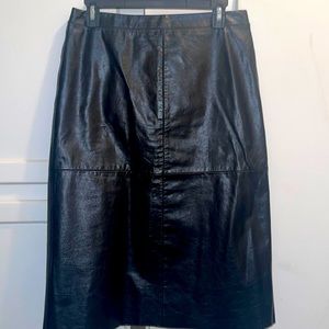 100% Genuine Leather black Leather pencil skirt.